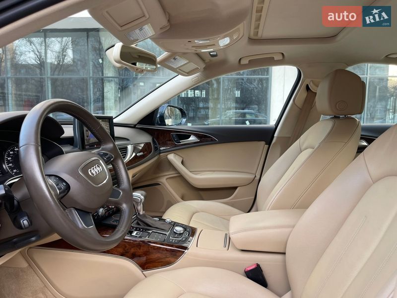 Седан Audi A6 2013 в Ровно
