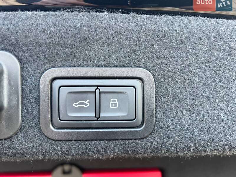 Седан Audi A6 2015 в Хмельницком
