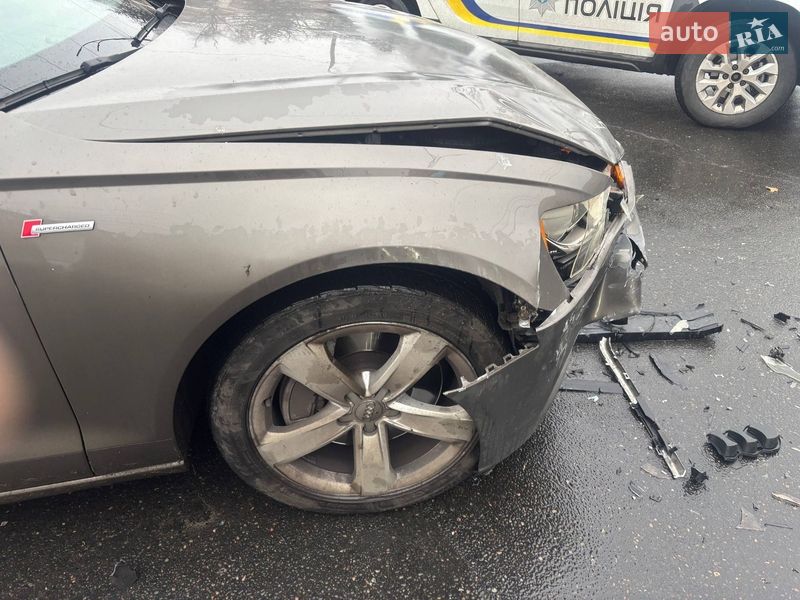 Седан Audi A6 2011 в Вишневому