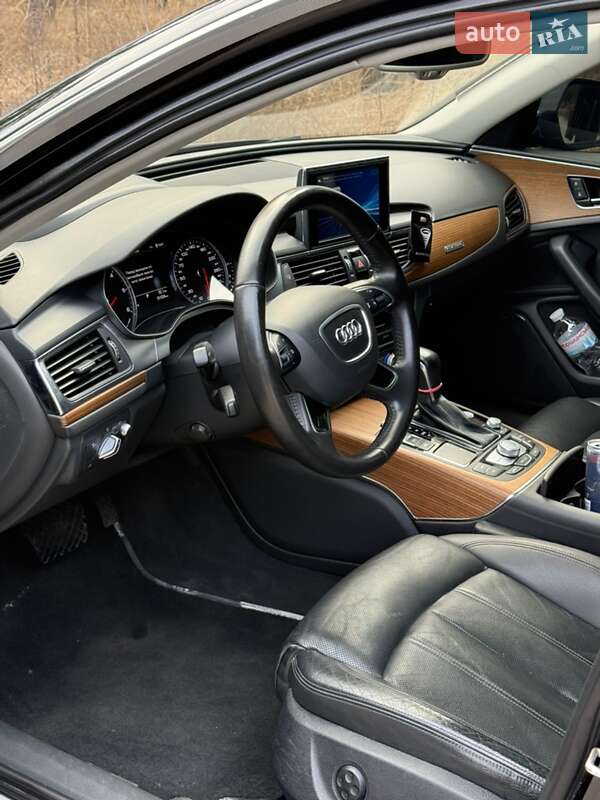 Седан Audi A6 2015 в Киеве