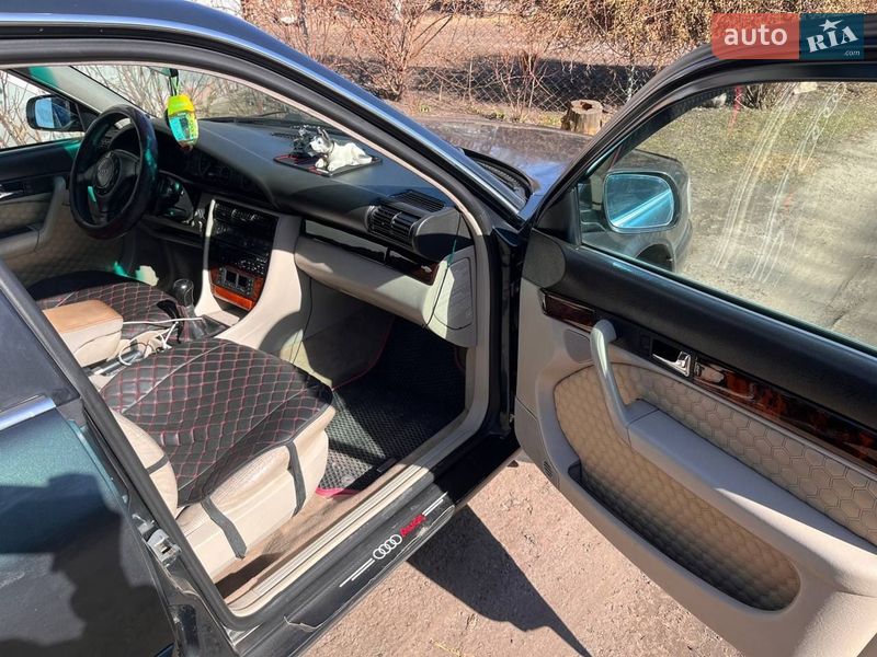 Универсал Audi A6 1996 в Остроге