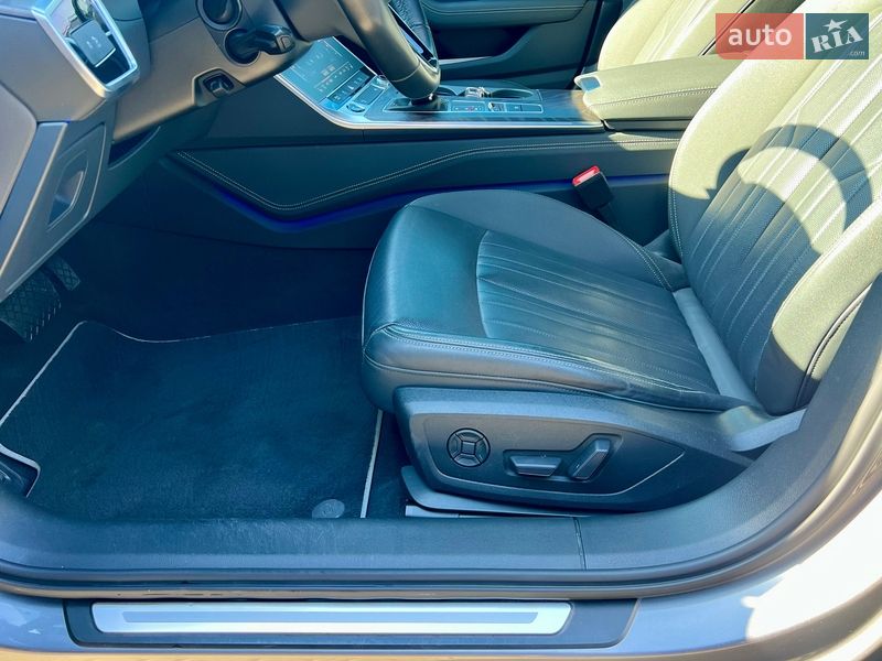Седан Audi A6 2020 в Киеве