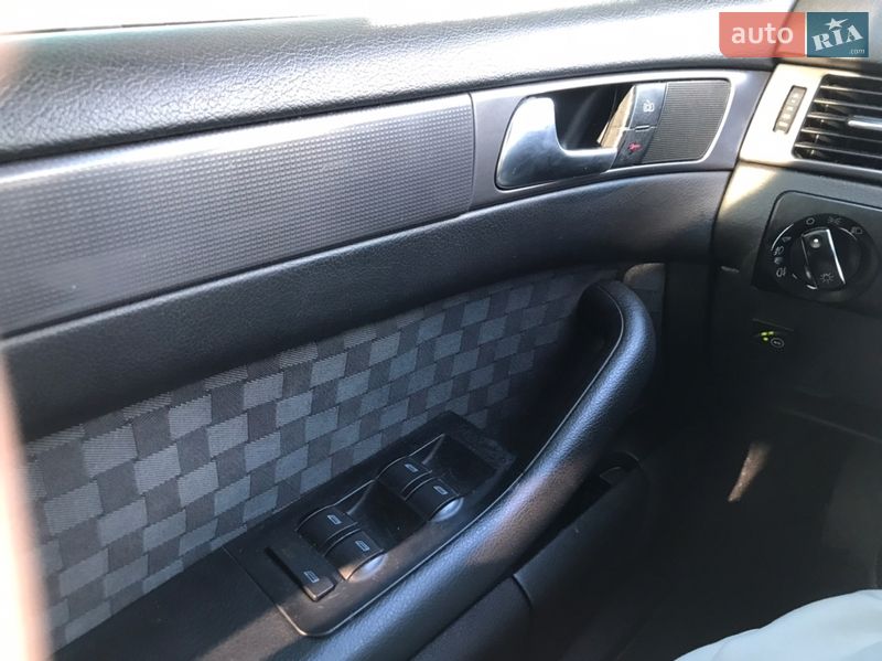 Универсал Audi A6 2001 в Ковеле