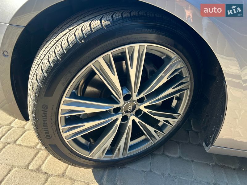 Седан Audi A6 2020 в Киеве