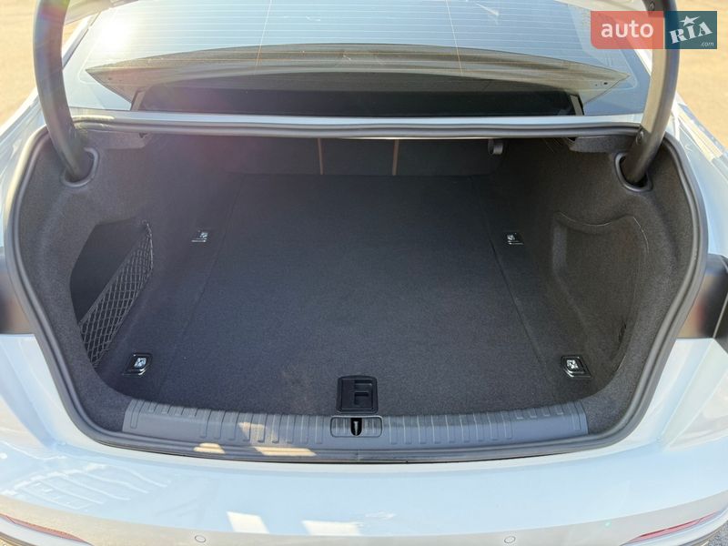 Седан Audi A6 2019 в Виннице