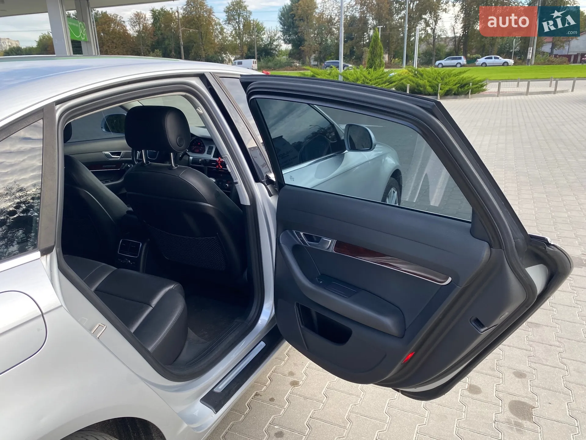 2010 Audi A6 - мініатюра 12