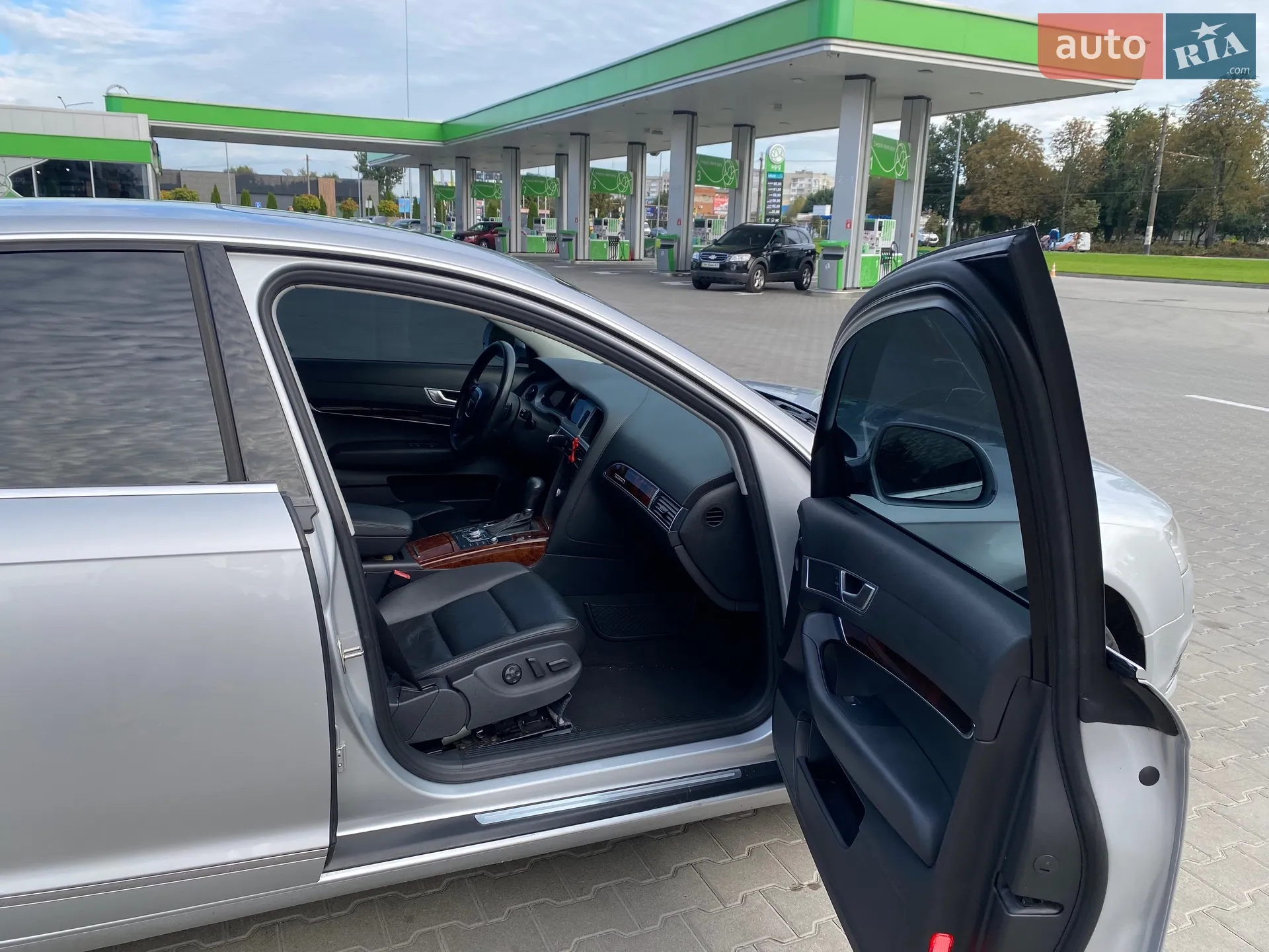 Audi A6 2010 VIN WAUFGAFB6AN076537 фото оголошення 14 з 26