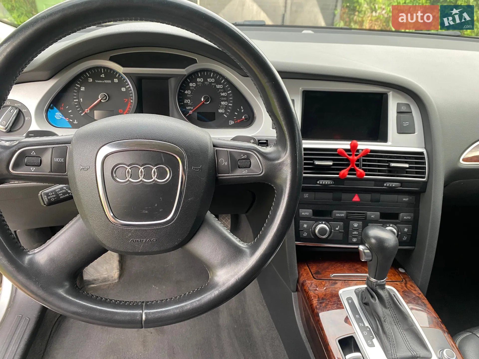 Audi A6 2010 VIN WAUFGAFB6AN076537 фото оголошення 19 з 26