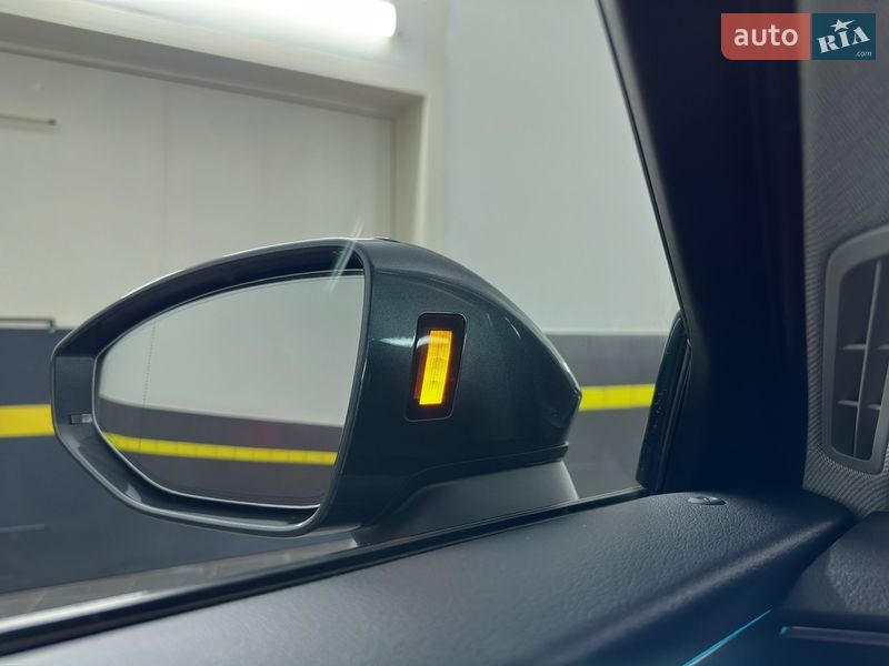 Седан Audi A6 2022 в Казатине