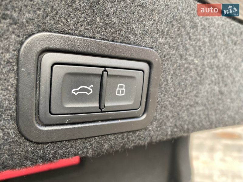 Седан Audi A6 2016 в Киеве