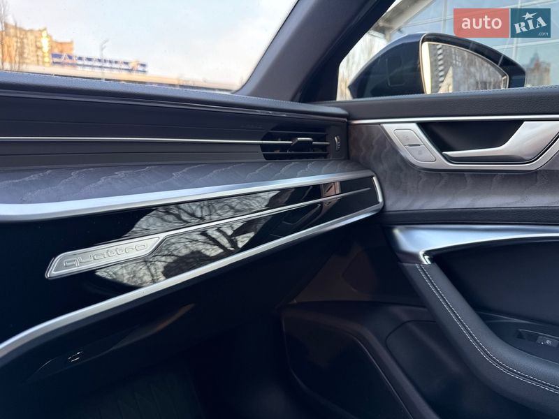 Седан Audi A6 2023 в Києві