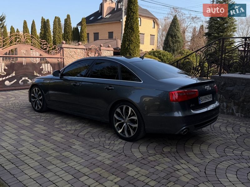 Седан Audi A6 2014 в Гореничах