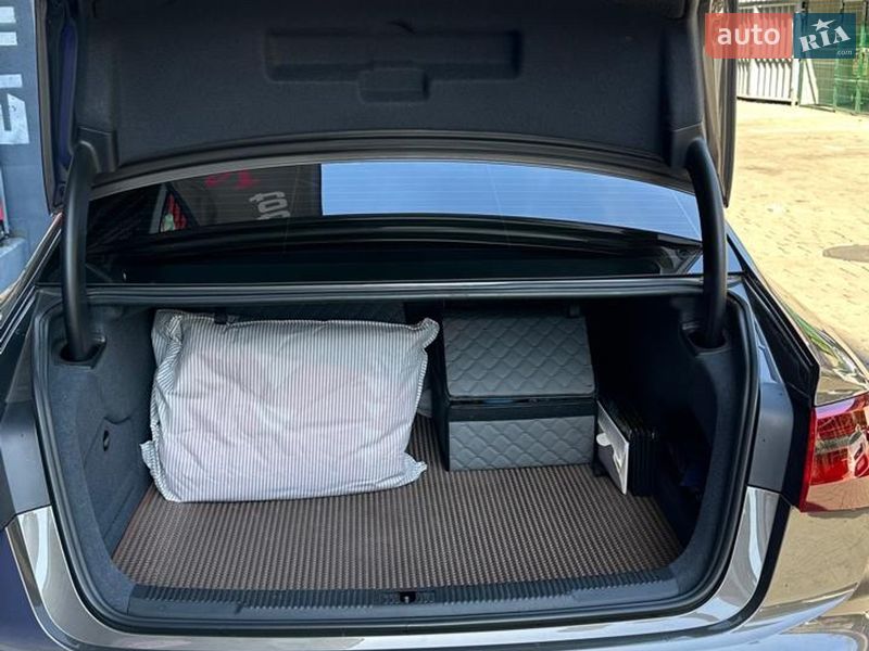 Седан Audi A6 2013 в Львові