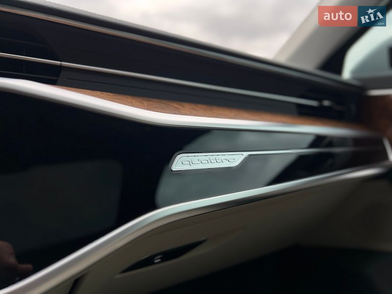 Седан Audi A6 2021 в Киеве