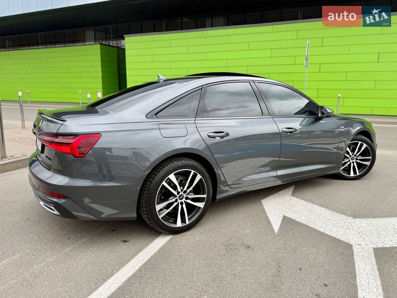 Седан Audi A6 2022 в Киеве