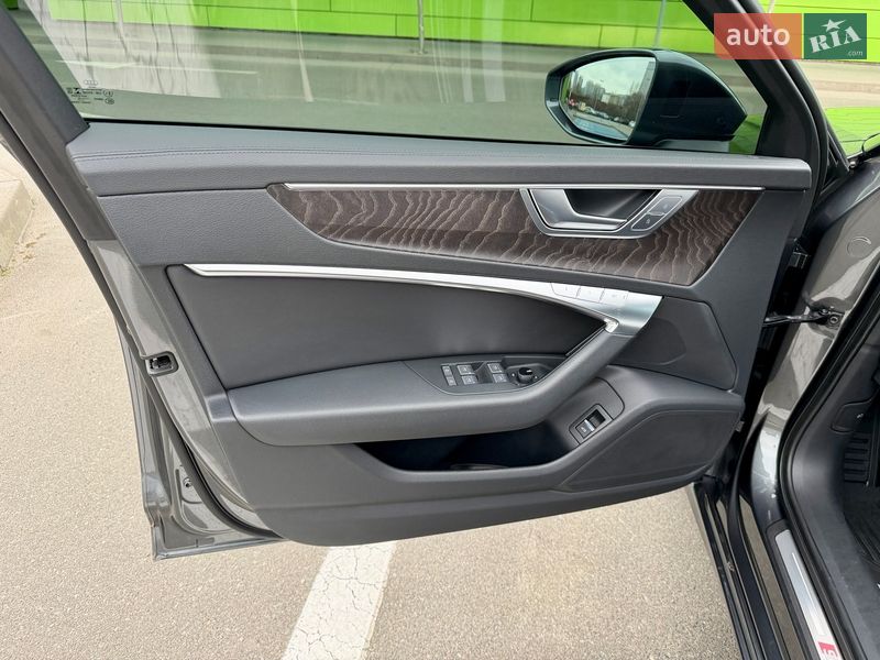 Седан Audi A6 2022 в Киеве