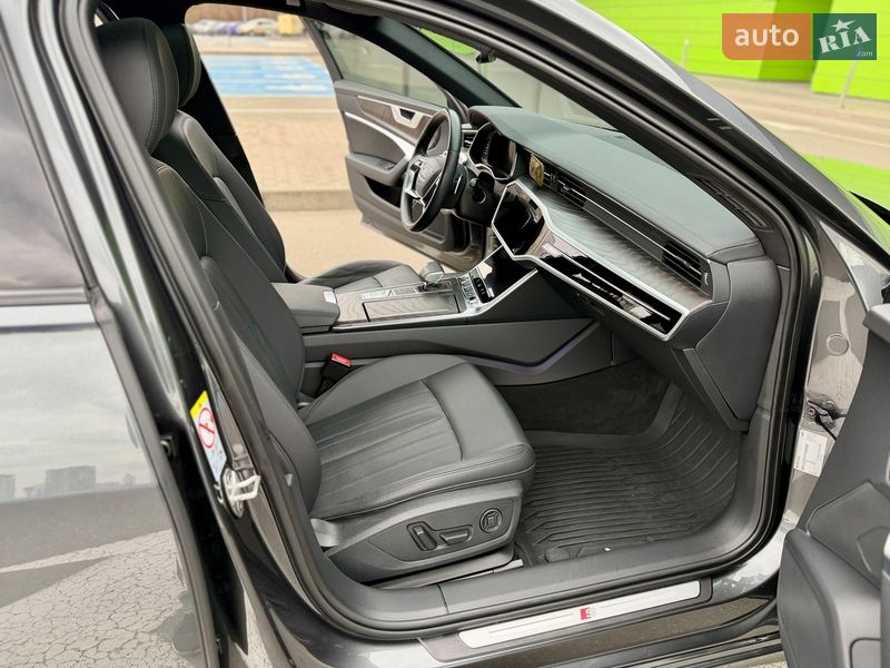 Седан Audi A6 2022 в Киеве