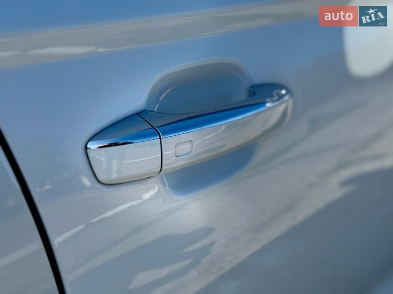 Седан Audi A6 2016 в Краснограді