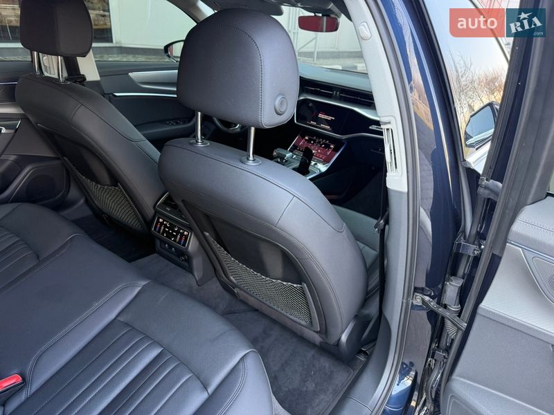 Седан Audi A6 2023 в Киеве