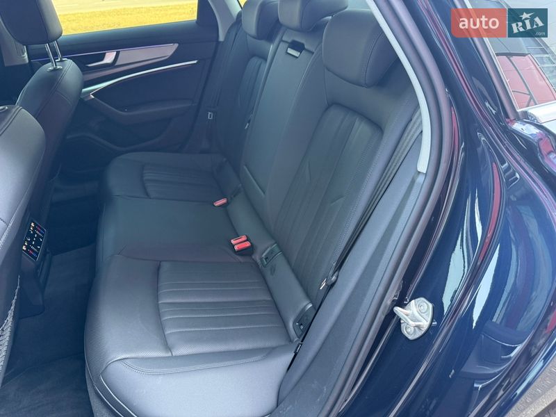 Седан Audi A6 2023 в Киеве