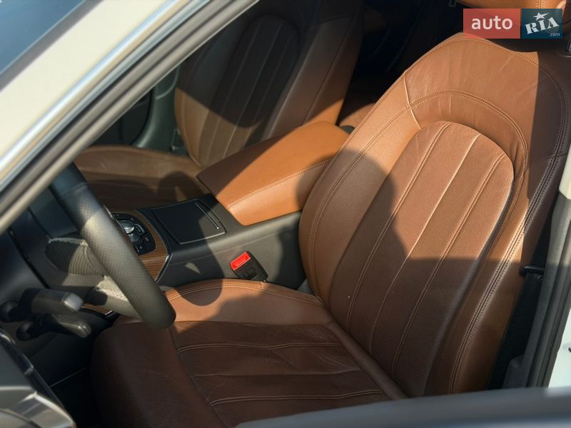 Седан Audi A6 2015 в Львові