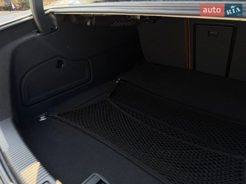 Седан Audi A6 2015 в Львові