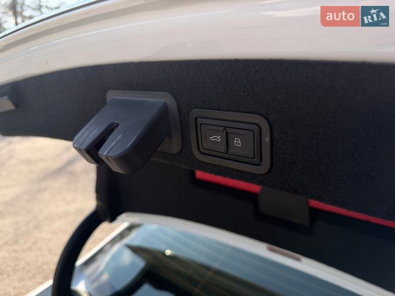 Седан Audi A6 2015 в Львові