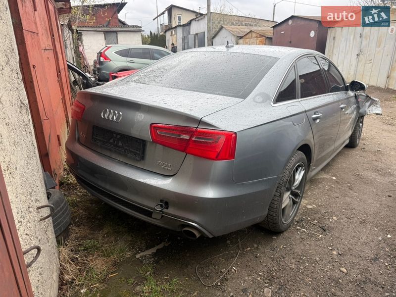 2017 Audi A6, VIN WP1AA2A55HLB82164:plate — фото 1 (autoria)