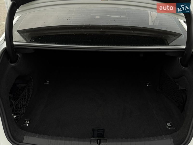 Седан Audi A6 2020 в Ивано-Франковске