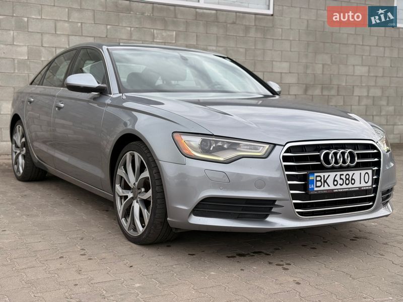 Седан Audi A6 2013 в Дубровице