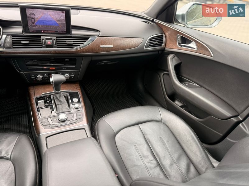 Седан Audi A6 2013 в Дубровице