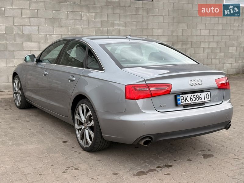 Седан Audi A6 2013 в Дубровице