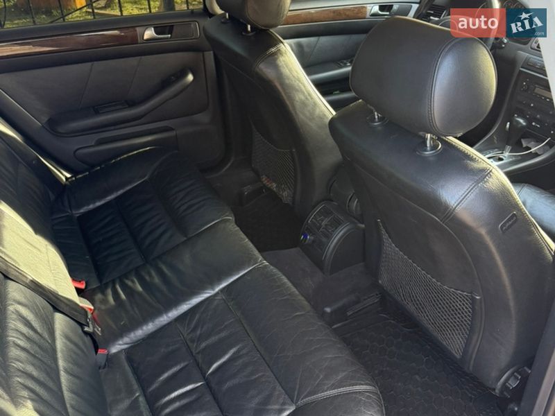 Универсал Audi A6 2003 в Нововолынске