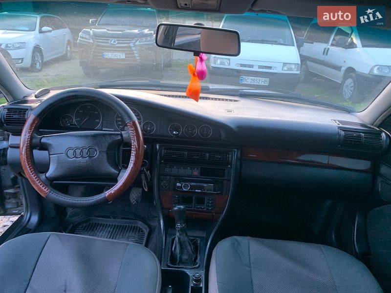 Седан Audi A6 1996 в Кременце