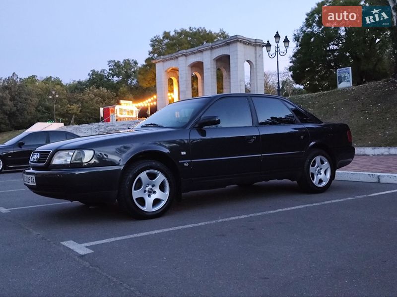 Седан Audi A6 1995 в Одесі