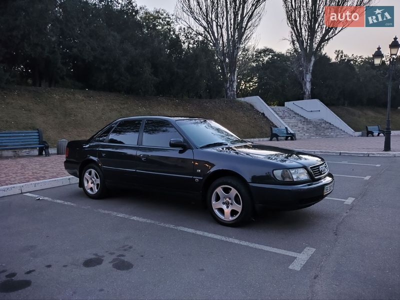 Седан Audi A6 1995 в Одесі
