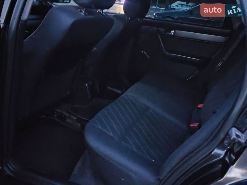 Седан Audi A6 1995 в Одесі
