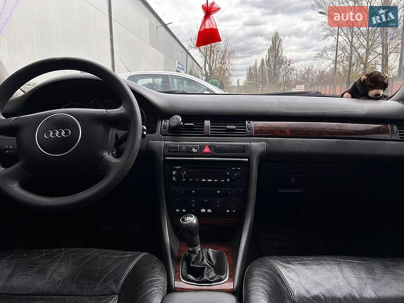 Седан Audi A6 2001 в Киеве