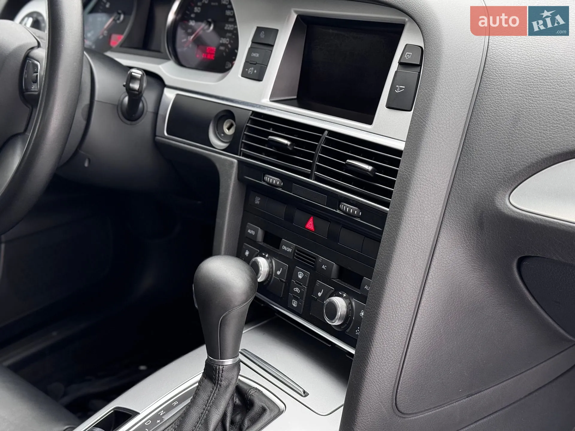 2010 Audi A6 - мініатюра 56