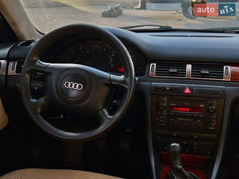 Універсал Audi A6 2000 в Рівному