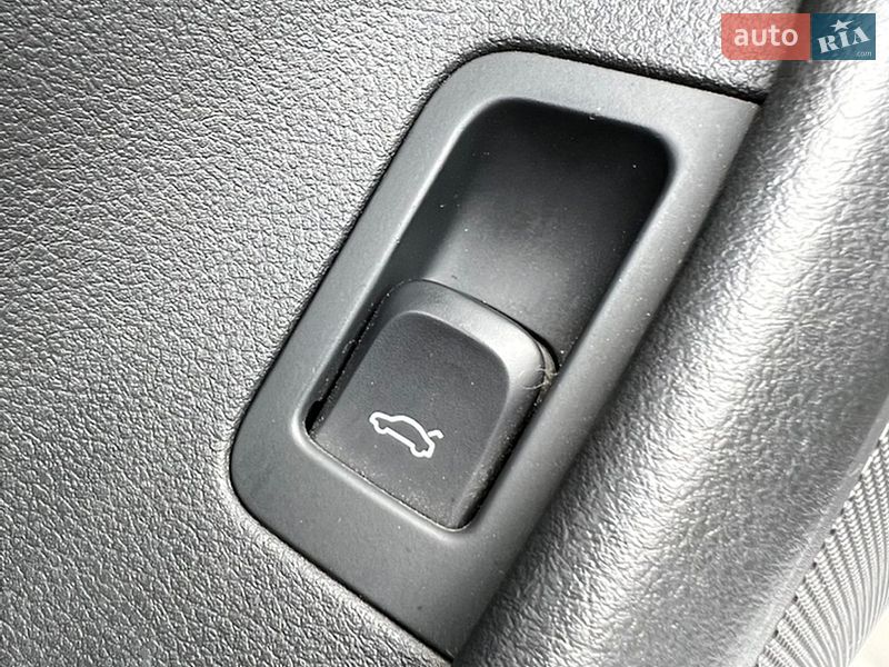 Седан Audi A6 2012 в Володимирі