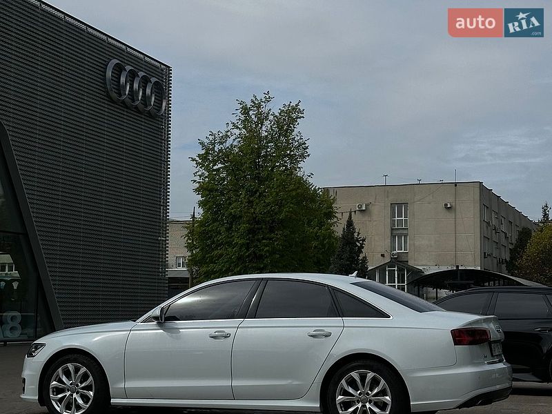 Седан Audi A6 2015 в Львові