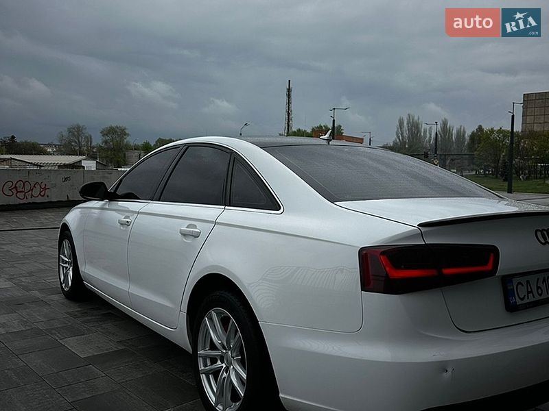 Седан Audi A6 2012 в Дніпрі