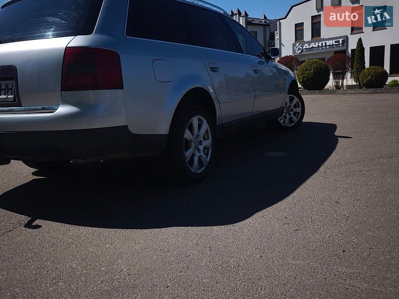 Універсал Audi A6 1999 в Вараші