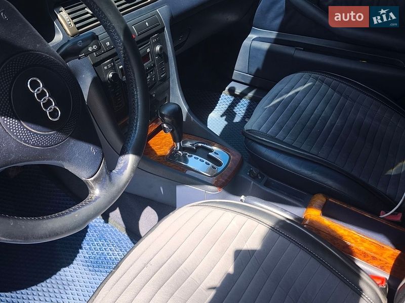 Універсал Audi A6 1999 в Вараші