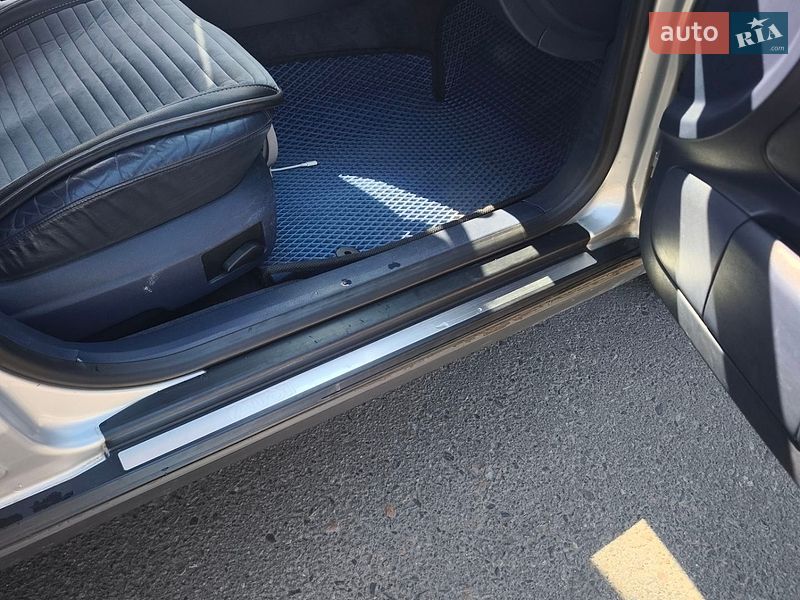 Універсал Audi A6 1999 в Вараші