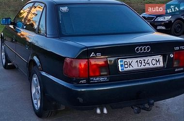 Седан Audi A6 1995 в Вараше