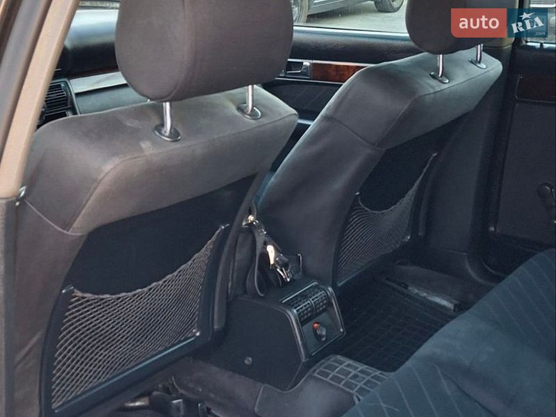 Седан Audi A6 1995 в Вараше