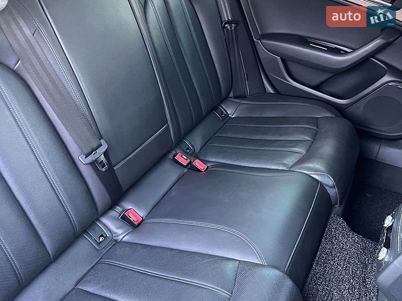 Седан Audi A6 2016 в Киеве