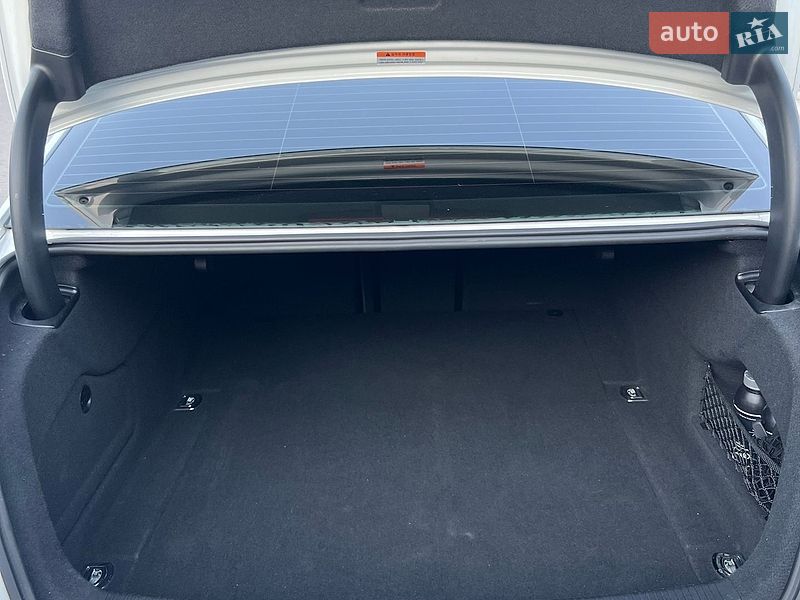 Седан Audi A6 2016 в Киеве